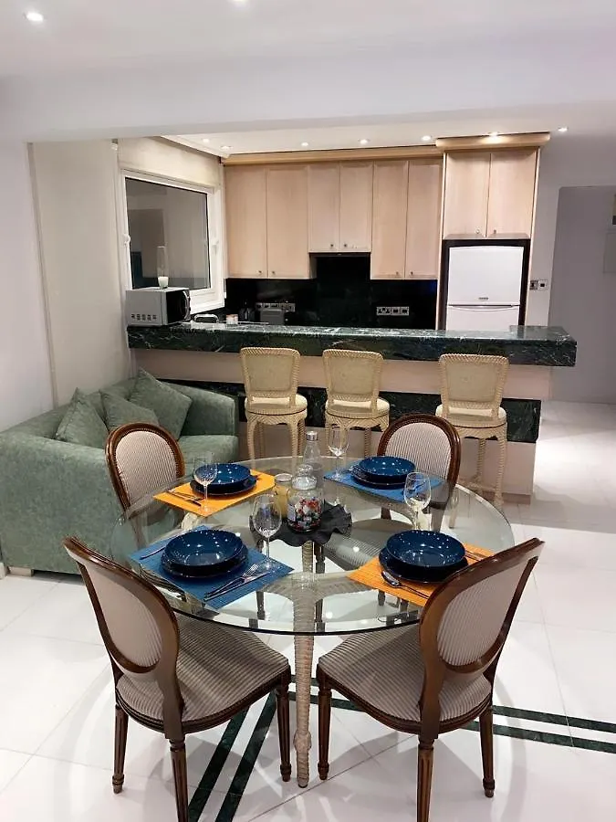 Ubytování v soukromí Larnaca Seaview Rooms
